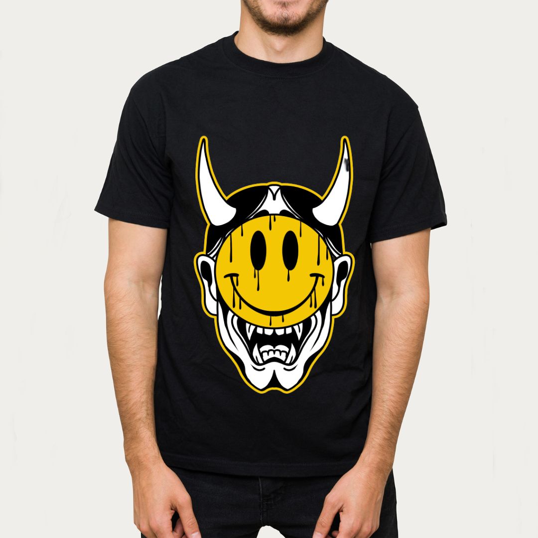 Parte Delantera Camiseta Negra Oni Smile by Rayo Tattoo