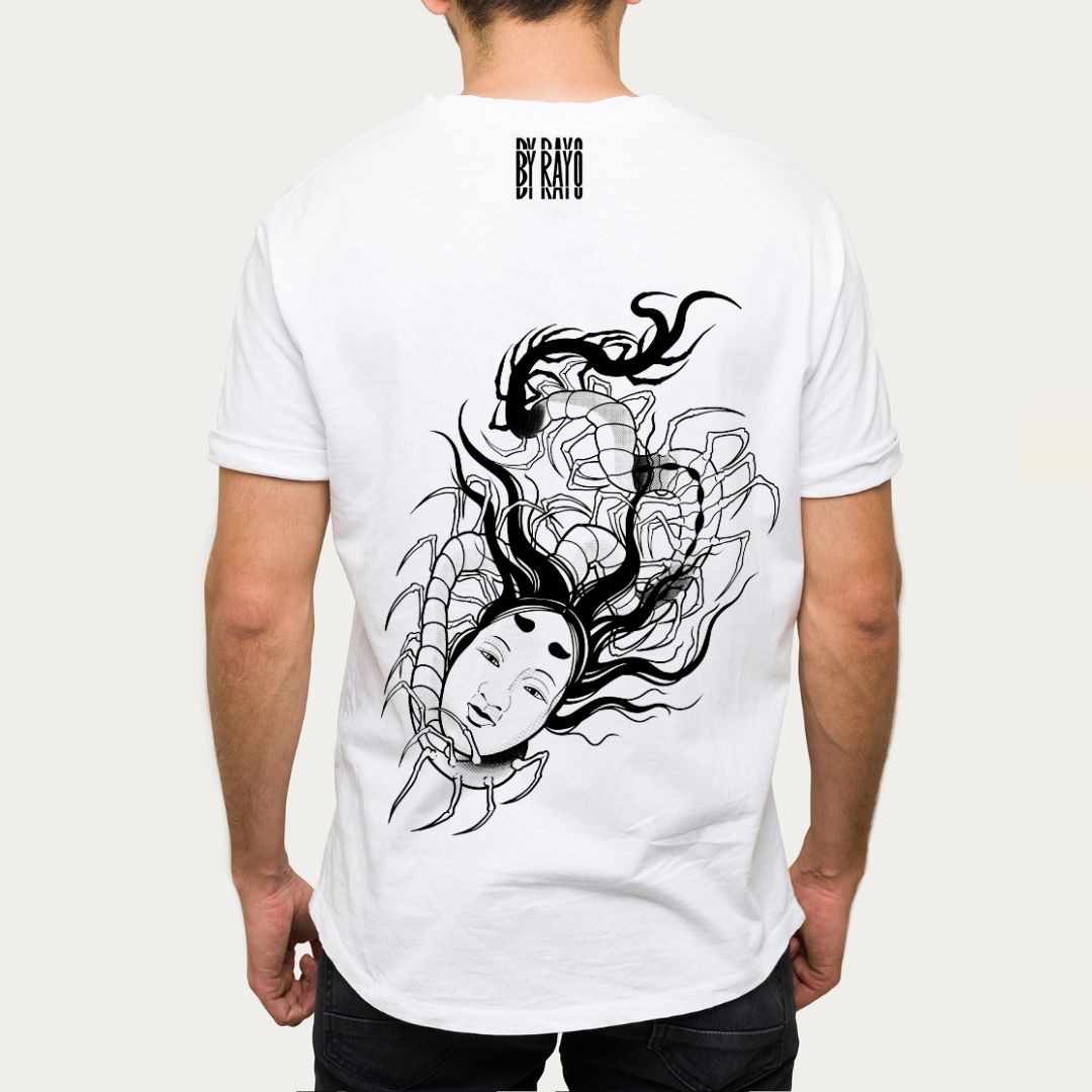 Parte Trasera Camiseta Blanca Oni Ciempies - Hombre Con Pasamontañas by Rayo Tattoo