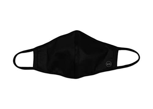 Mascarilla negra de tela reutilizable, certificada según la norma UNE 0065, combinando protección y estilo.