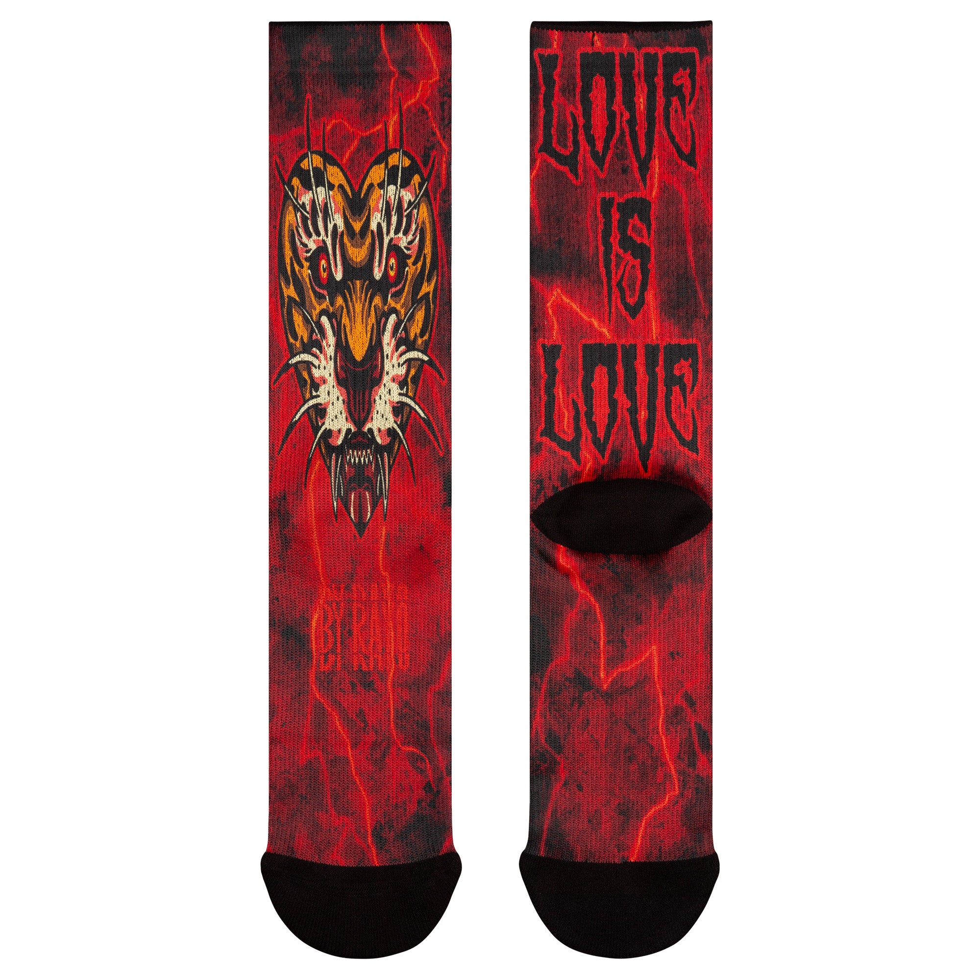 Parte delantera y trasera de los calcetines love is love by Rayo Tattoo.