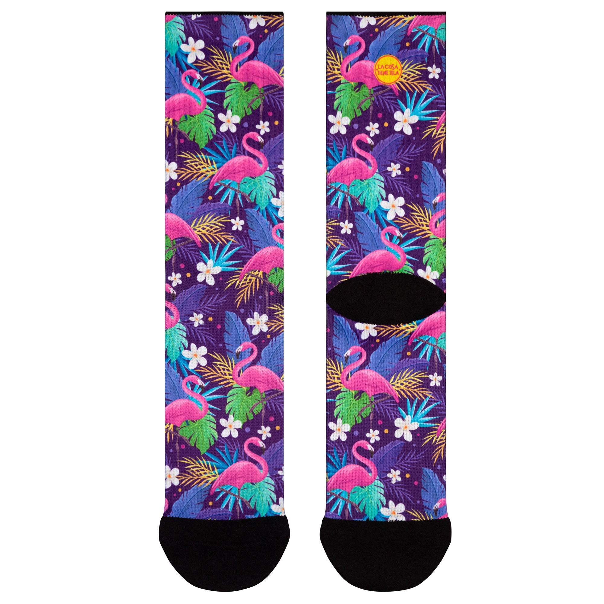 Parte delantera y trasera de los calcetines morados con estampado de flamencos rosas y plantas, perfectos para un estilo elegante y tropical.